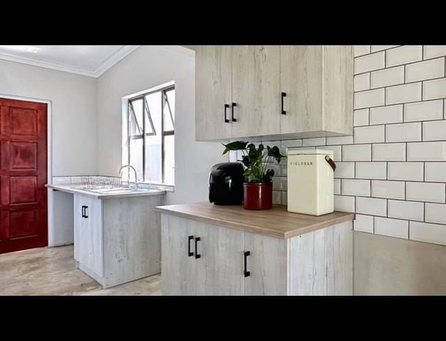 3 BEDROOM PROPERTY TO RENT IN WORLDS VIEW